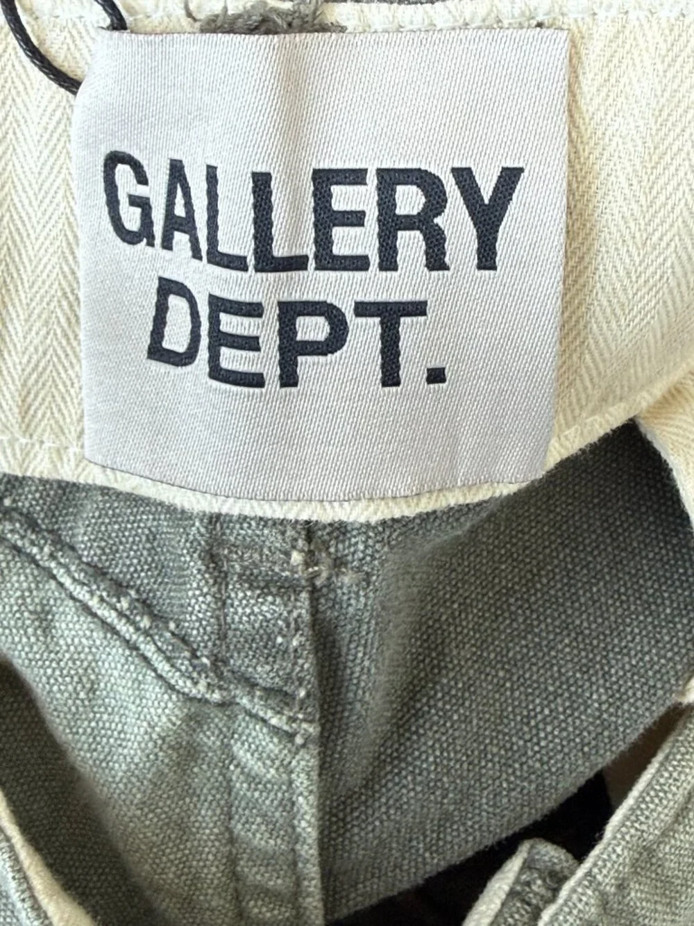 Gallery Dept Olive Programmer Shorts